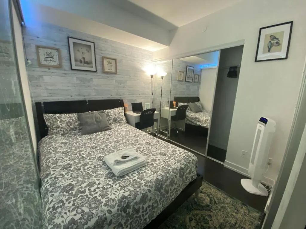 Guest house 1 Bedroom With Gorgeous City View! Toronto